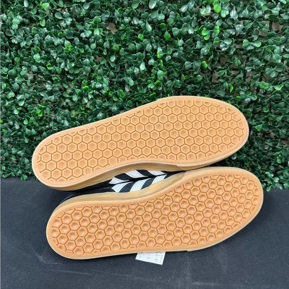 Adidas BUSENITZ VULC 2 - M11